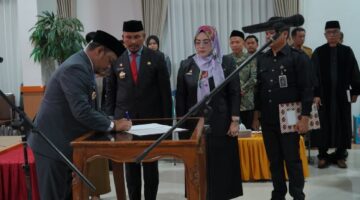 Bupati Luwu Kukuhkan 127 Pejabat Hasil Merger OPD, Tegaskan Penataan Organisasi dan Peningkatan Kinerja ASN